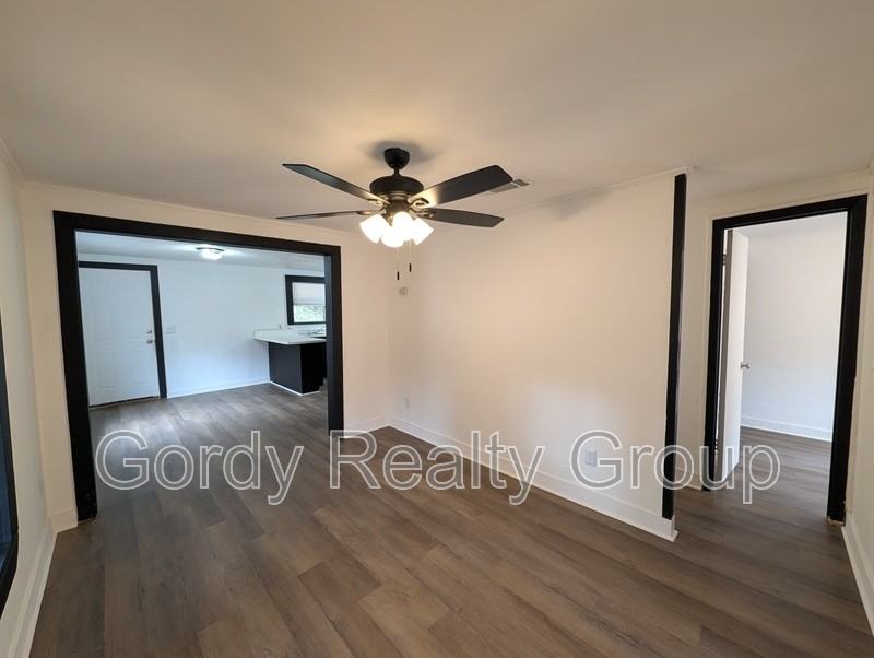 5168B Abel Ln - Photo 2 of 9