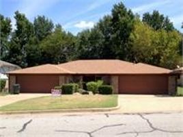 featured image of 4414 Edinburgh Dr