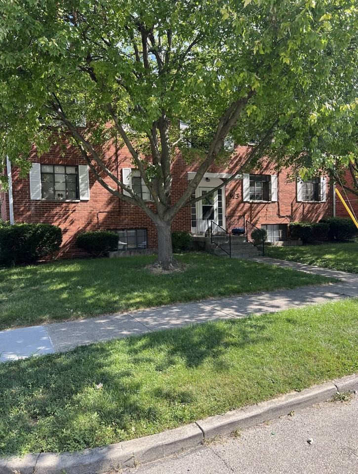 613 Gainsborough Road - Photo 5 of 30