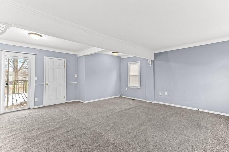 26330 Pattow St - Photo 4 of 18