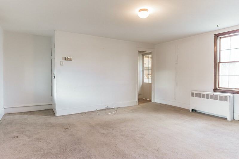 51 Albemarle Rd - Photo 4 of 16