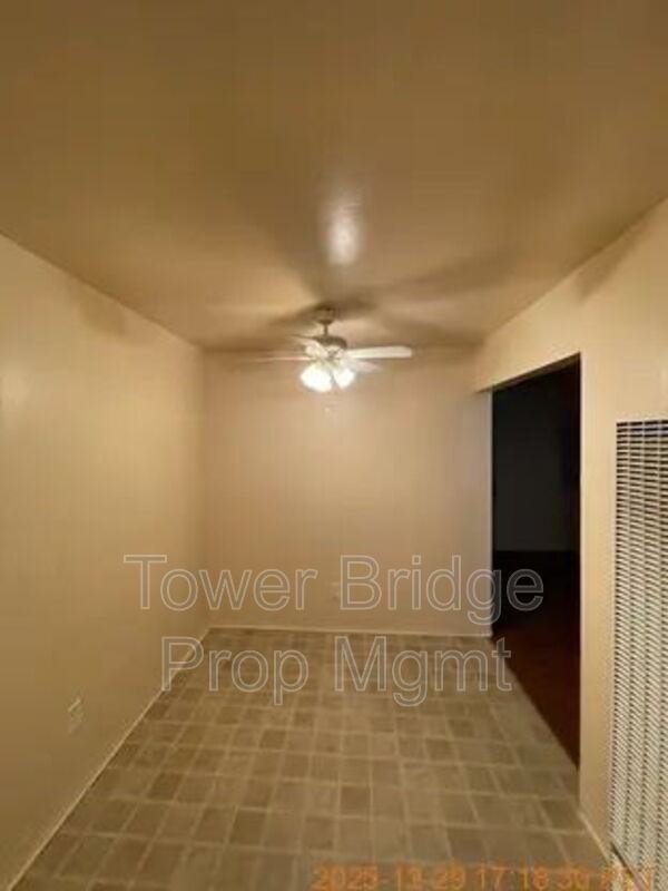 4549 Ashcroft Ave #31 - Photo 5 of 12