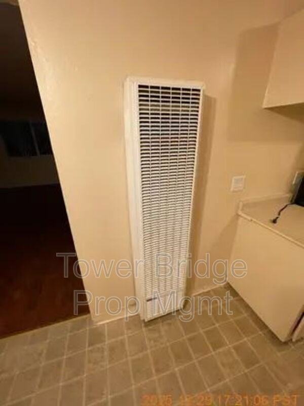 4549 Ashcroft Ave #31 - Photo 6 of 12