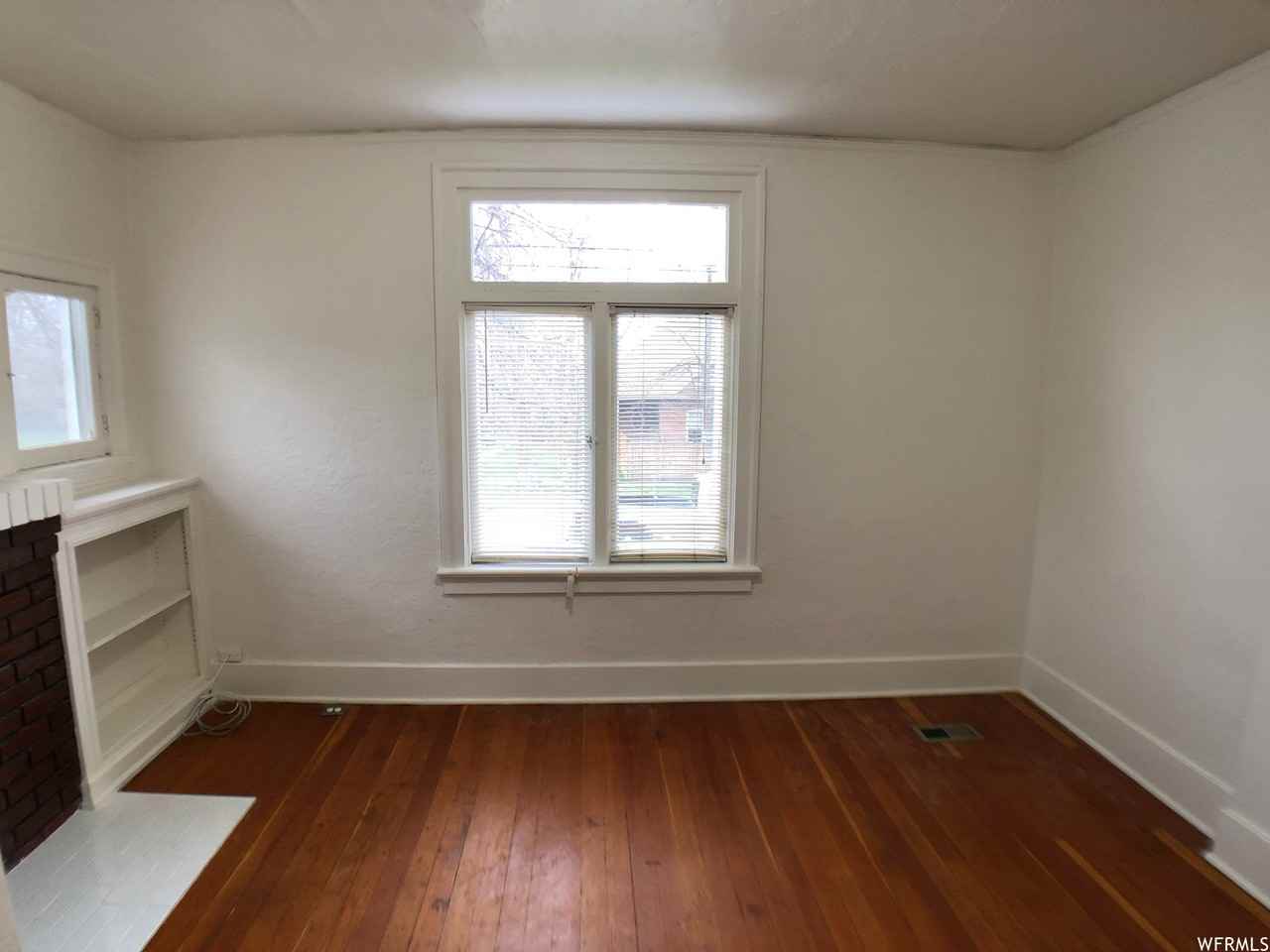 201 N I Street - Photo 5 of 7