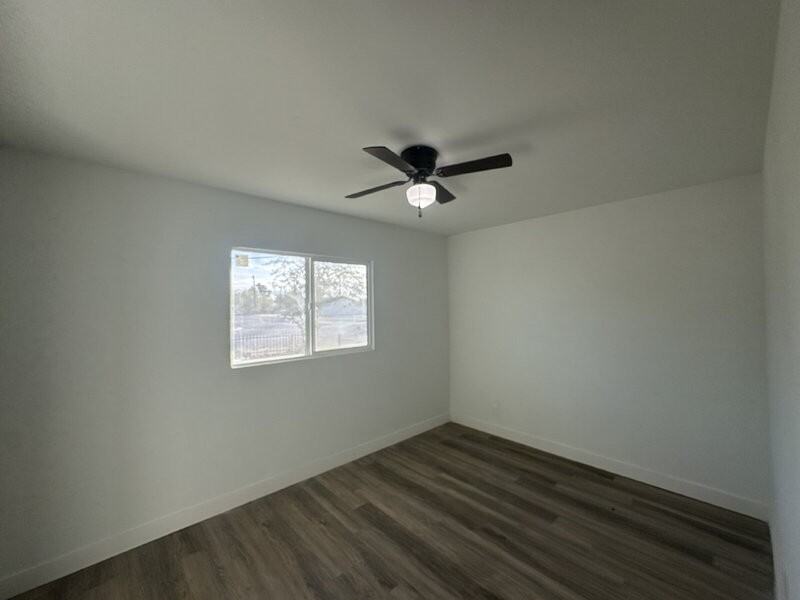 390 W Lindbergh Ave - Photo 6 of 10