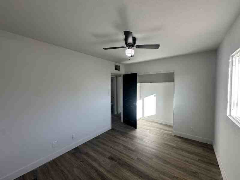 390 W Lindbergh Ave - Photo 7 of 10