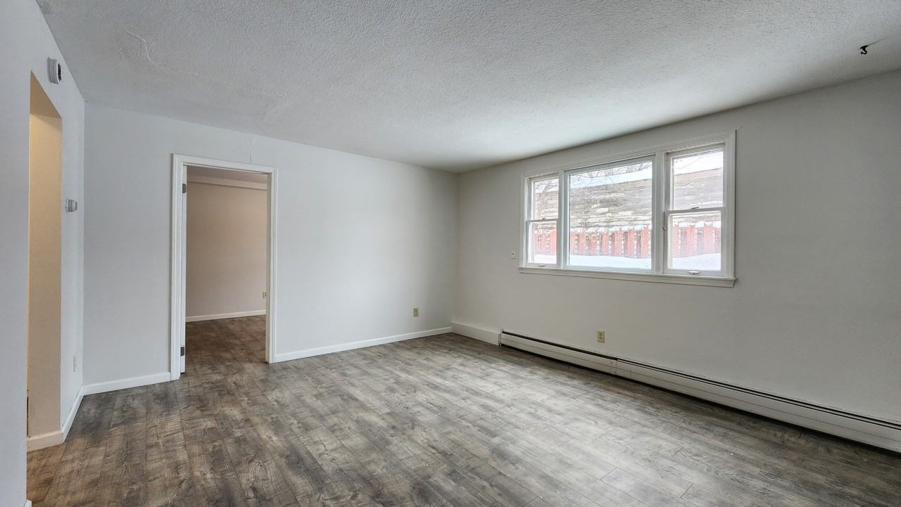 7 AVE N - Photo 2 of 12