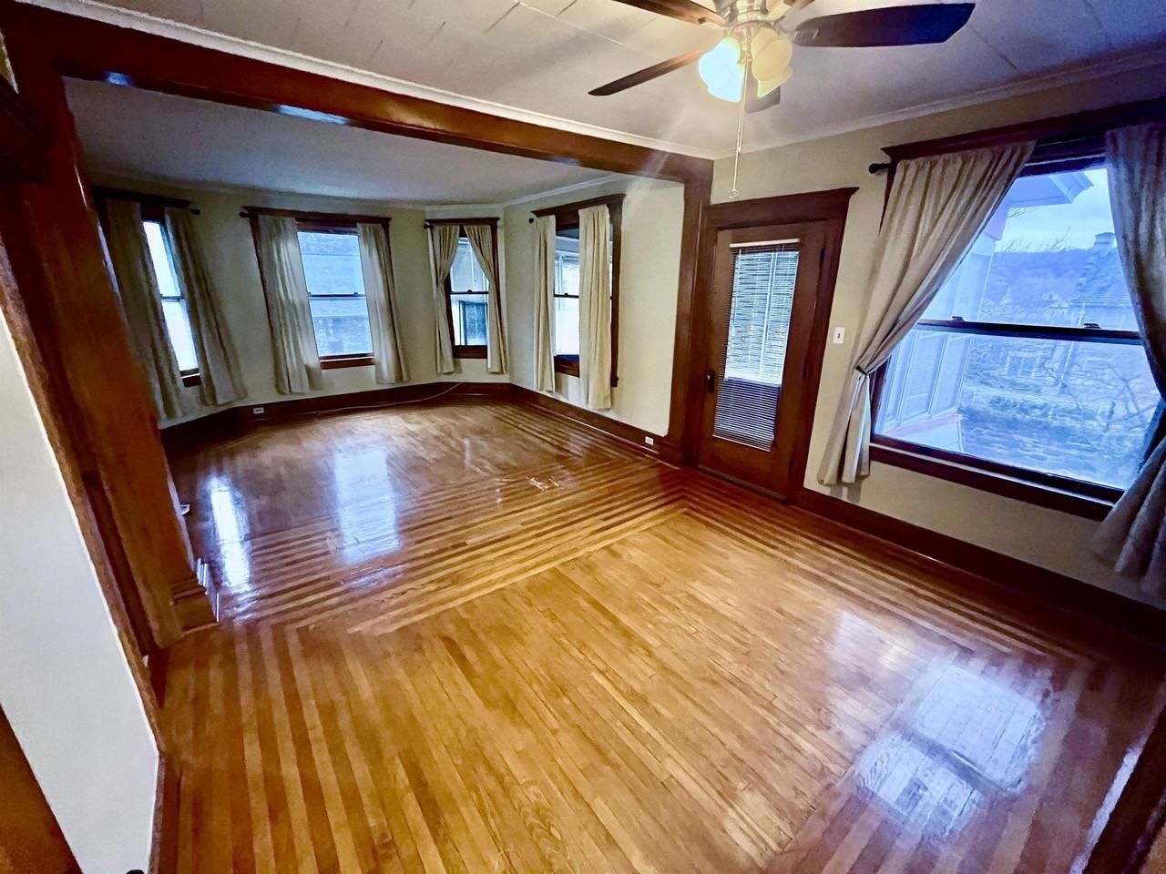 147 Stewart Street - Photo 4 of 20