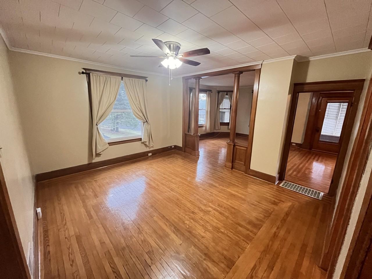 147 Stewart Street - Photo 6 of 20