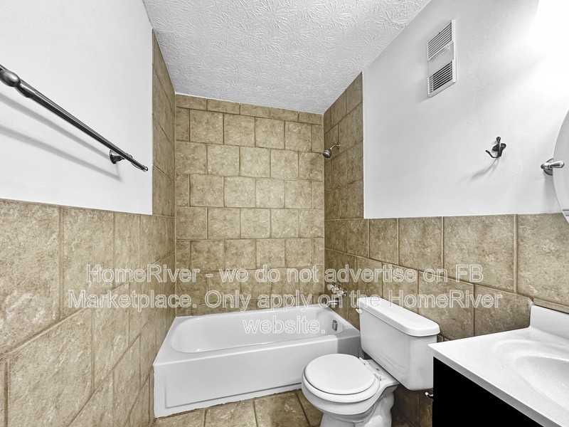 1301 Cumberland Ct Se - Photo 7 of 15