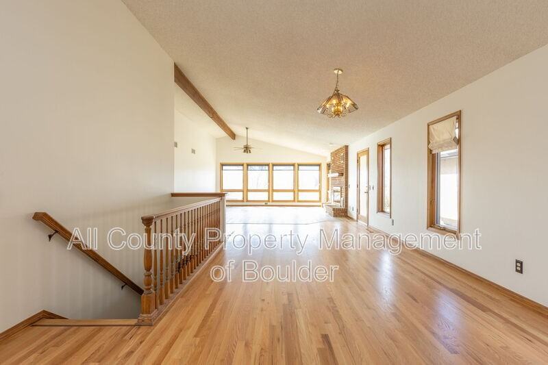 3325 Camden Dr - Photo 4 of 25