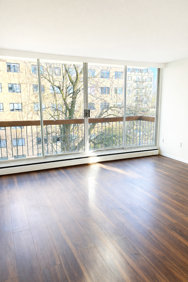 Bute St & Pendrell St #501 - Photo 2 of 9