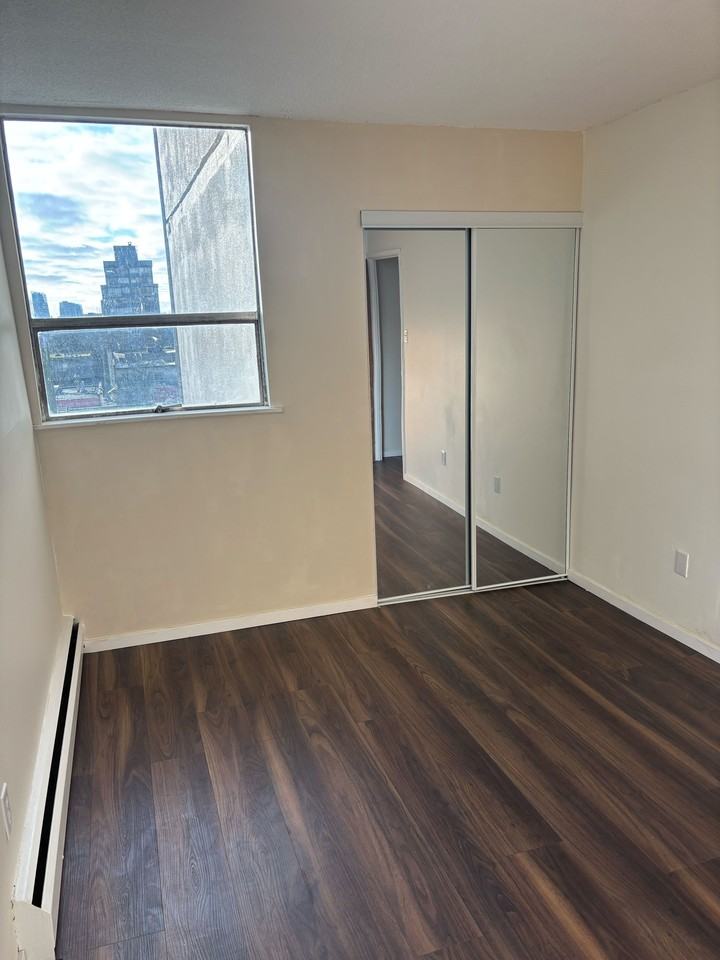 Bute St & Pendrell St #501 - Photo 5 of 9