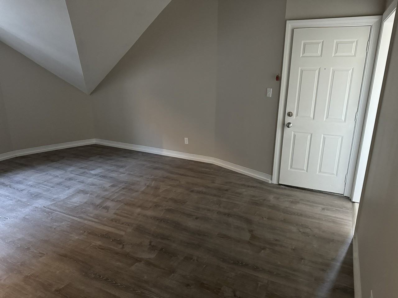 286 Grove Street - Photo 3 of 7