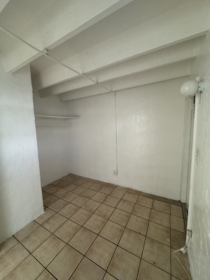 845 SW 6 ST LLC - Photo 7 of 8