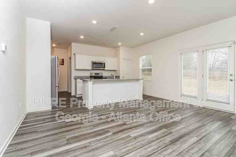 265 Colbury St - Photo 4 of 21