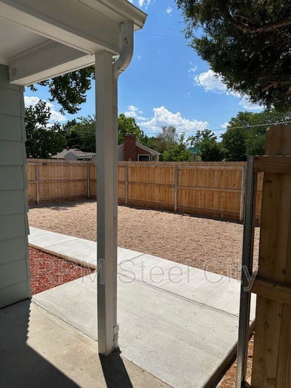 2410 Saint Clair Ave - Photo 2 of 14