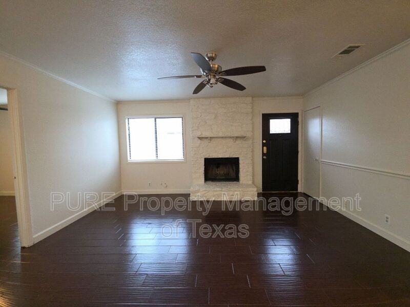 8708 - Photo 3 of 21