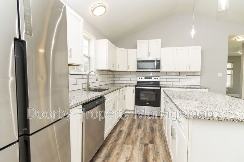 1913 Tuskegee Blvd - Photo 6 of 20