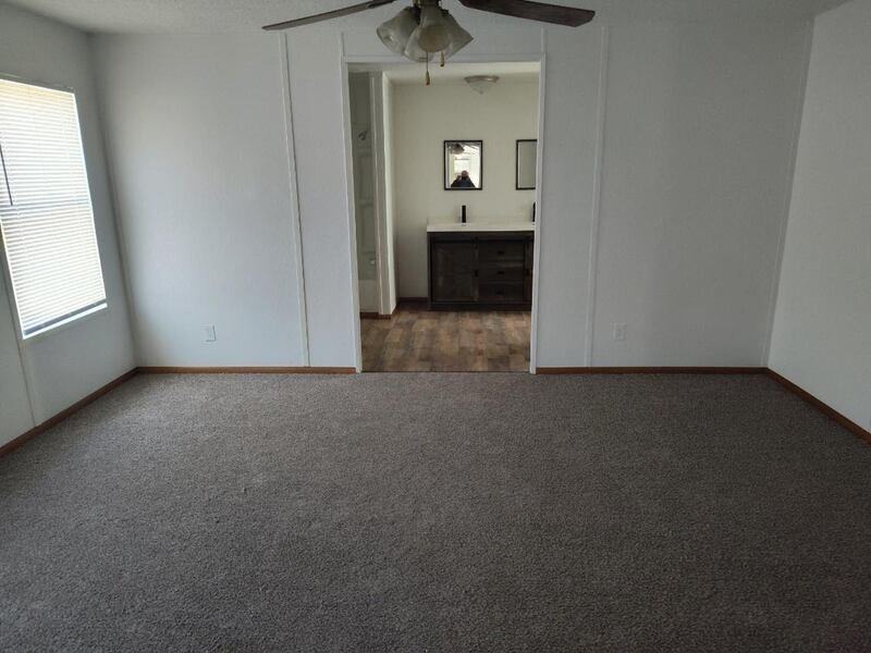 702 W Nelson St - Photo 6 of 13