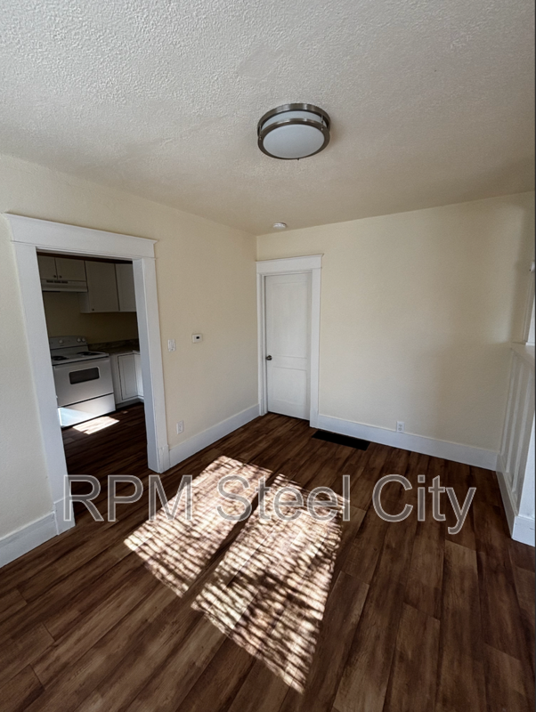 1205 Carteret Ave - Photo 5 of 13