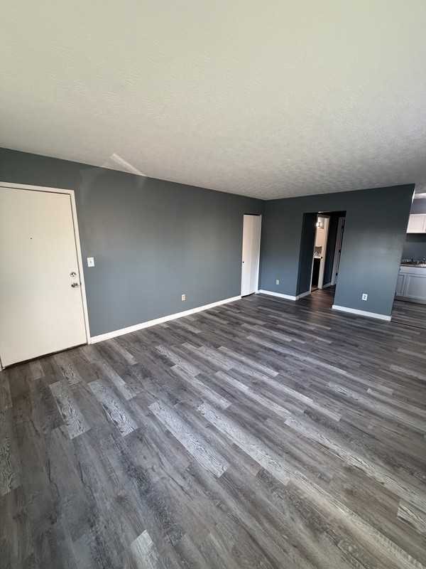 4102 South Ave - Photo 2 of 7