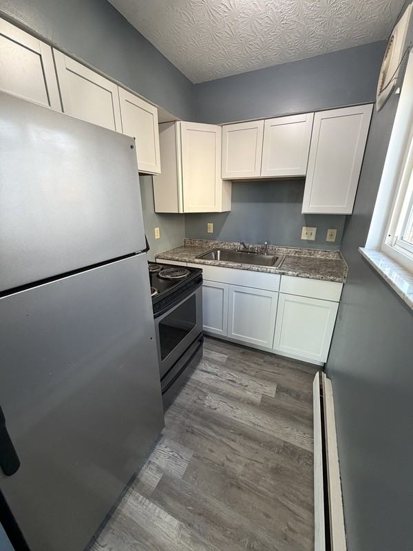 4102 South Ave - Photo 4 of 7