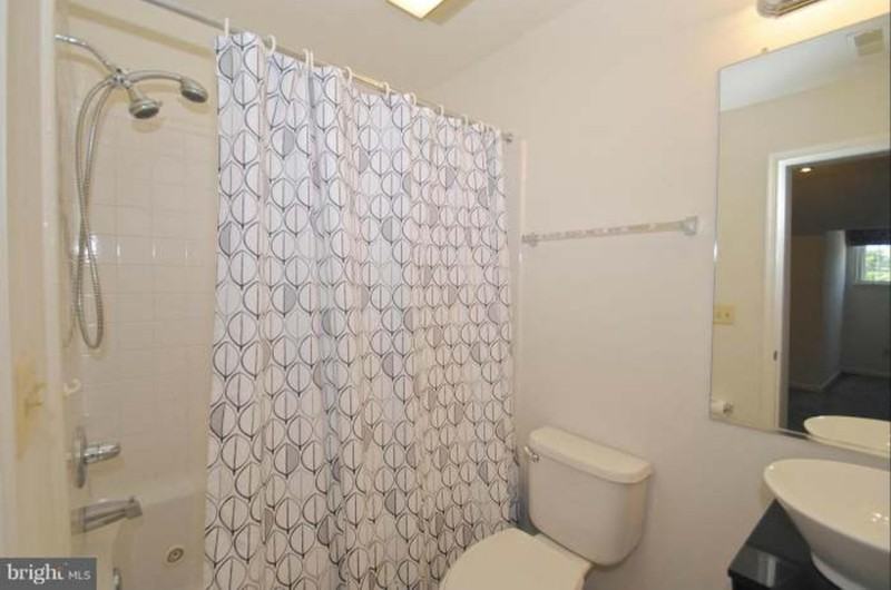 2002 Peggy Stewart Way - Photo 2 of 19