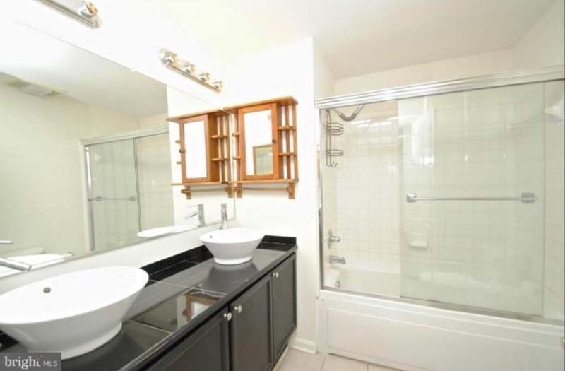 2002 Peggy Stewart Way - Photo 7 of 19