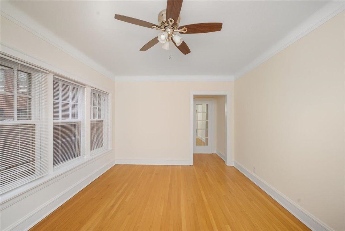 735 Hinman Ave - Photo 2 of 12