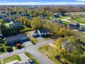 96 Jo Anne Ave - Photo 3 of 15