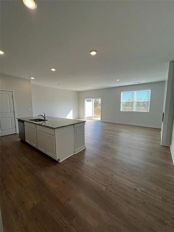 62 Founders Dr - Photo 5 of 11