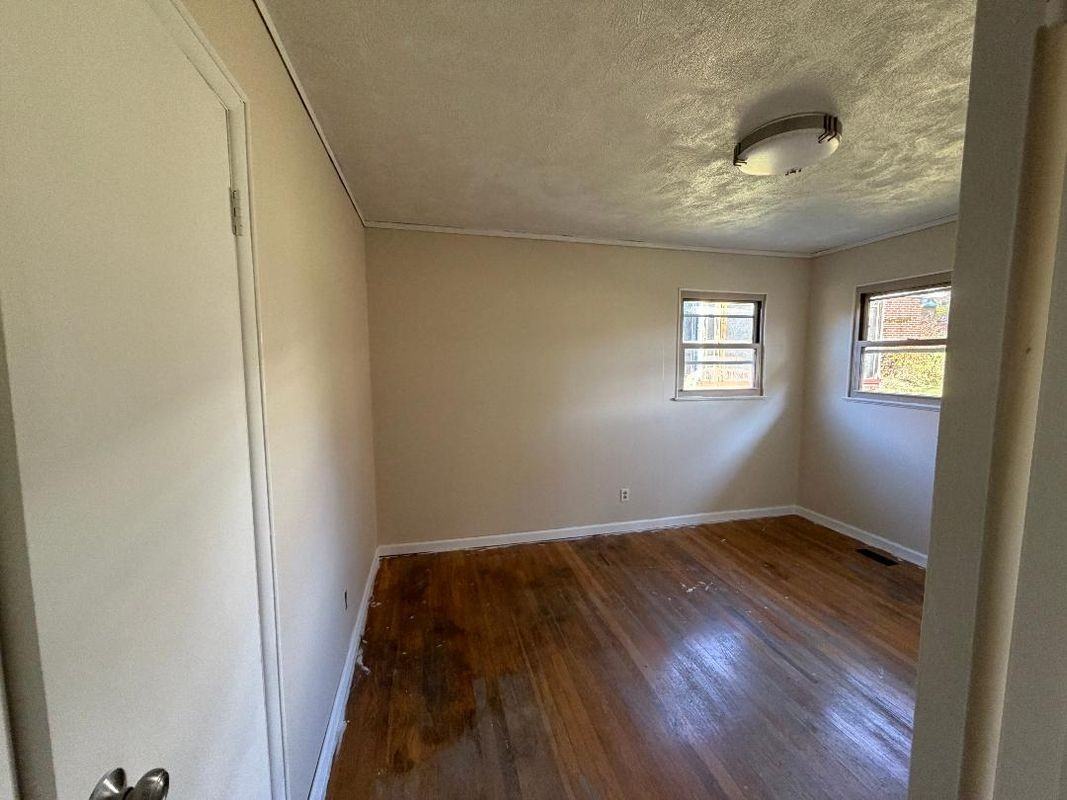 155 Flannagan Dr - Photo 4 of 8