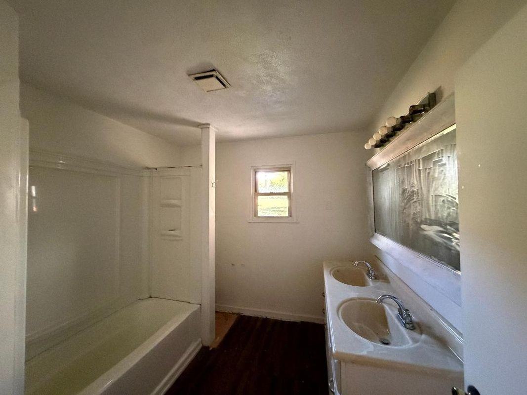 155 Flannagan Dr - Photo 7 of 8