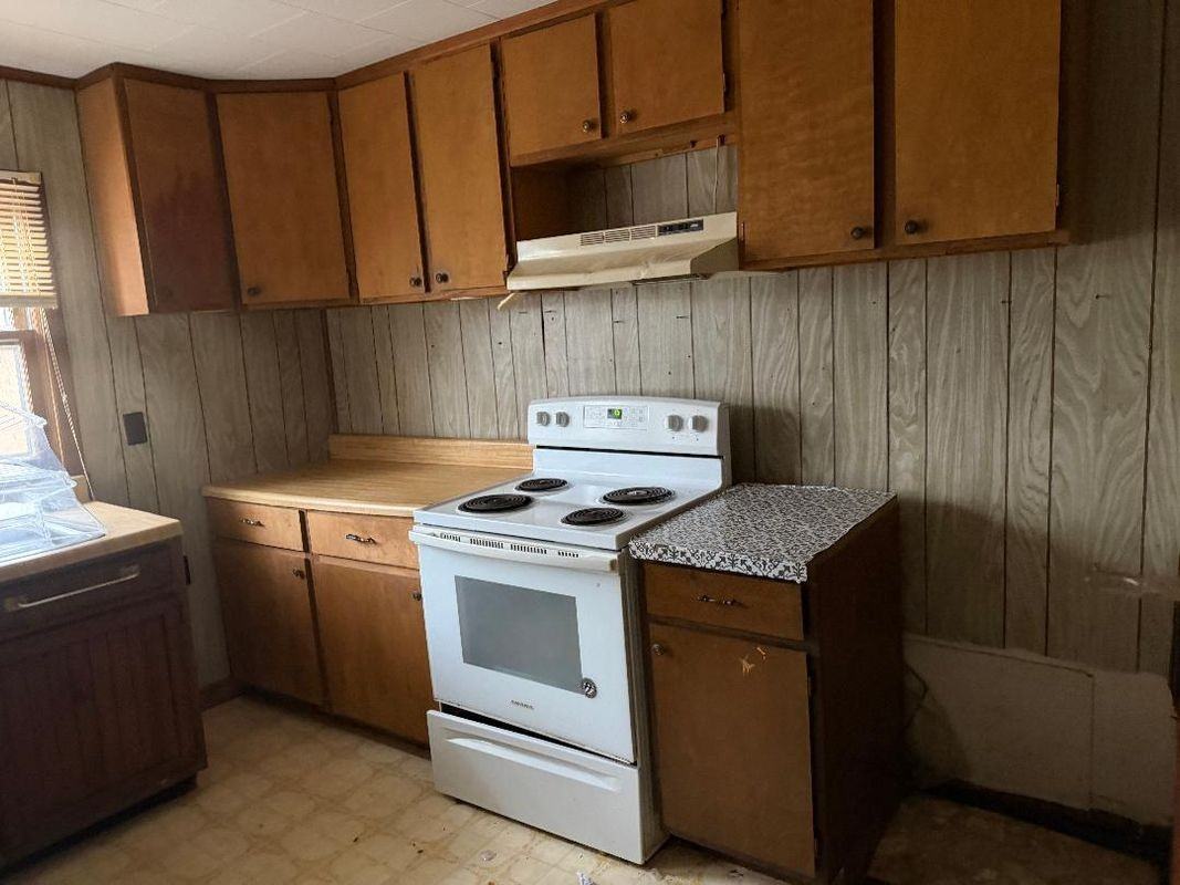 10010 Ferbie Rd - Photo 5 of 7