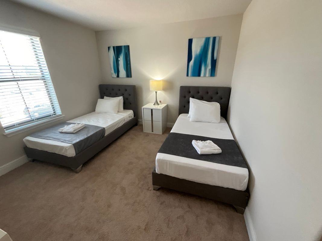 226 Macaulays Cv - Photo 3 of 8