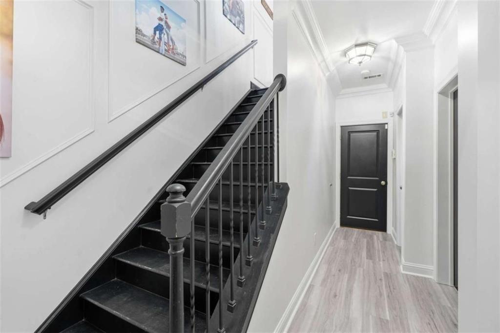 9931 Mancunian Way - Photo 6 of 42