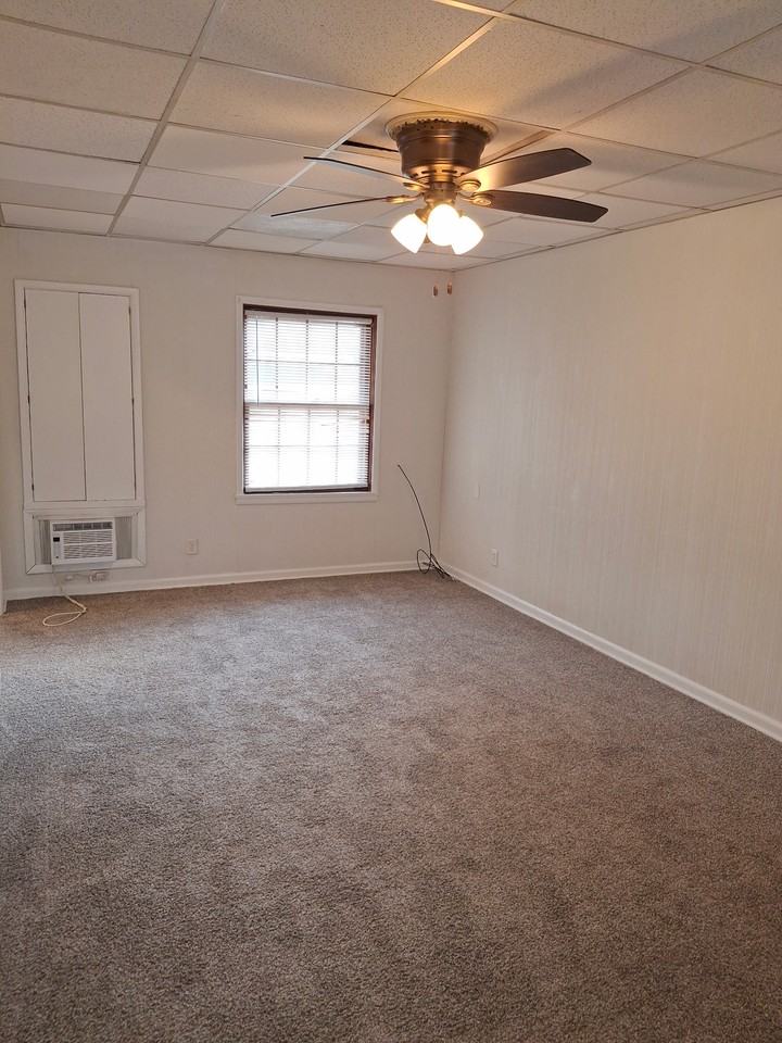 10223 U.S. 40 #B - Photo 4 of 4