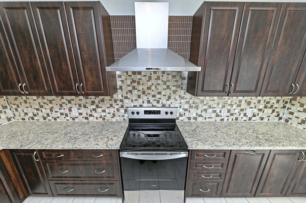 154 Petch Avenue - Photo 5 of 44