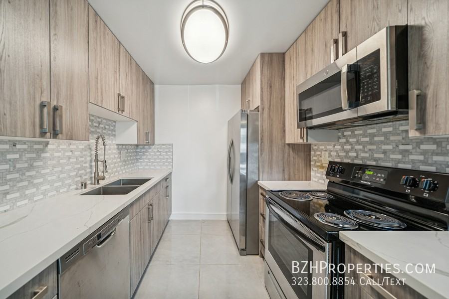 7545 W Hampton Ave - Photo 2 of 14