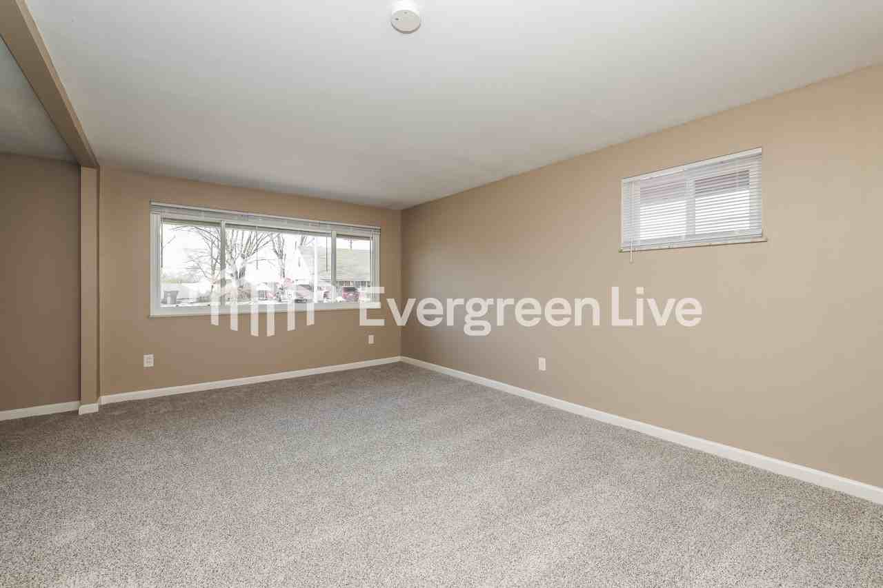 5336 Naples Dr - Photo 4 of 15