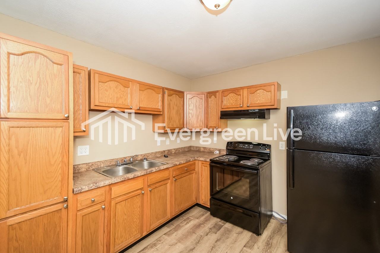 1119 Waldemere Ave - Photo 6 of 15