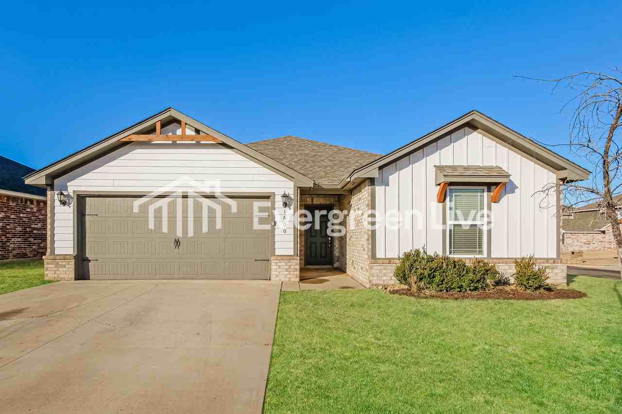 1600 Maroon Dr - Photo 2 of 16