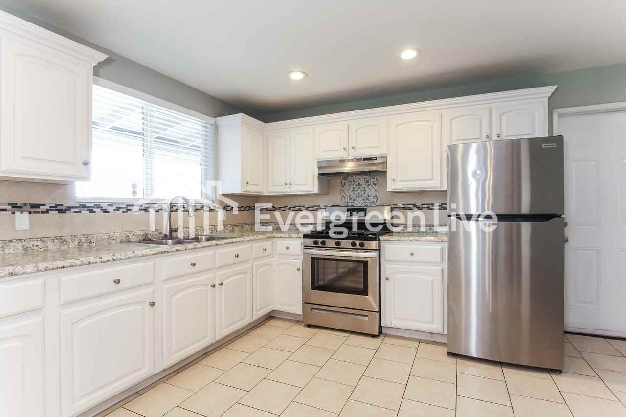 3410 W Mariposa St - Photo 6 of 15