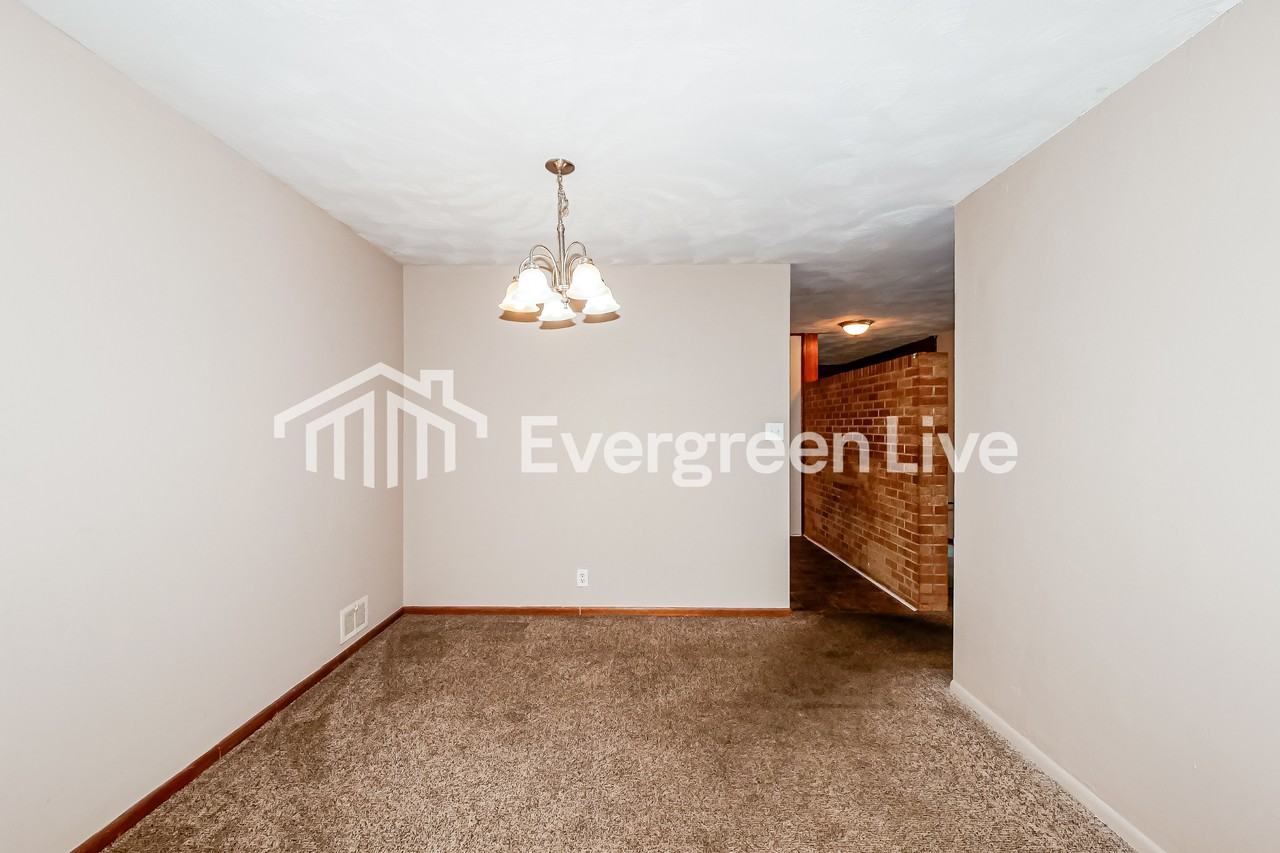 5941 Winston Dr - Photo 7 of 15