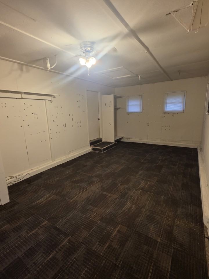 1904 Shepherd Dr - Photo 4 of 8