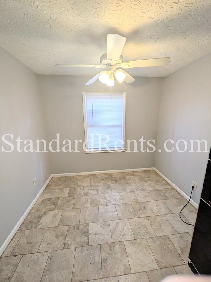 463 Booth Cir Sw - Photo 5 of 21