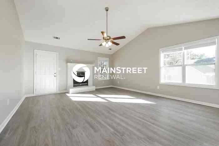 10442 Tara Pointe Dr - Photo 5 of 16