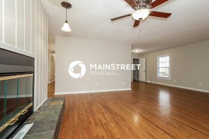 10900 Flat Iron Rd - Photo 4 of 16