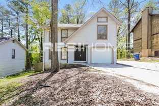 928 Fox Chase Ln - Photo 1 of 1